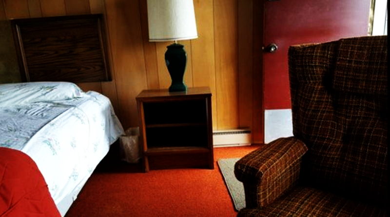 Downtowner Motel - From Web Listing (newer photo)